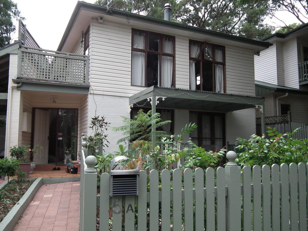 Frenchs Forest Bed And Breakfast Sydney Exterior photo